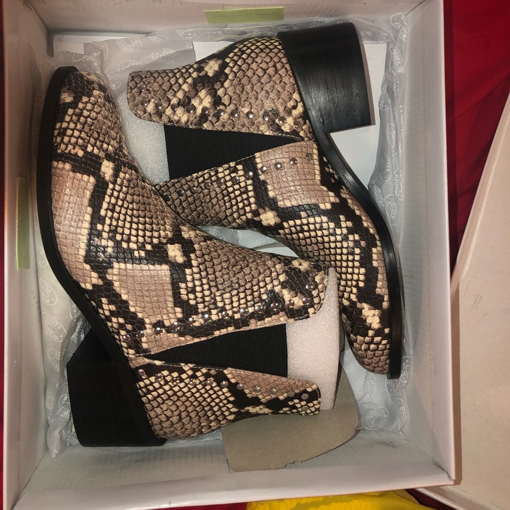 Steve Madden snake skin booties